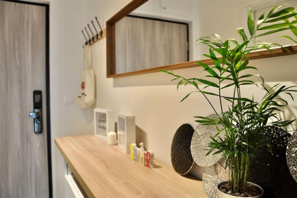 New Studio Apartment In Central Budapest - Free Parking Exterior photo