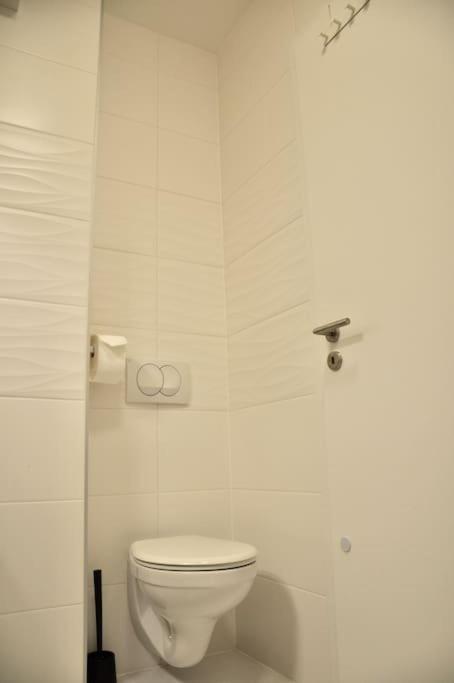 New Studio Apartment In Central Budapest - Free Parking Exterior photo