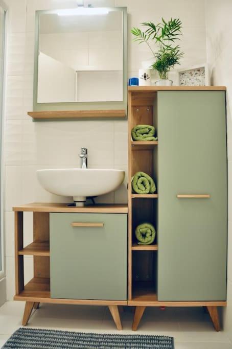 New Studio Apartment In Central Budapest - Free Parking Exterior photo